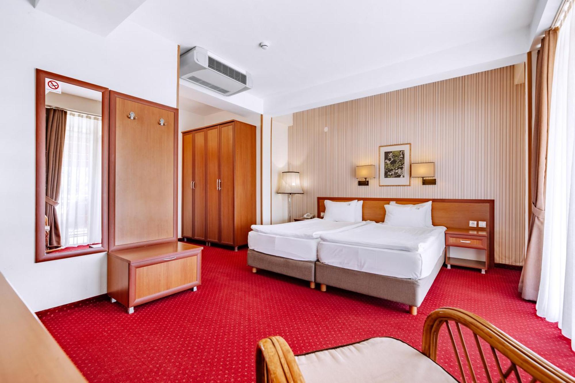 אוהריד Hotel Belvedere מראה חיצוני תמונה