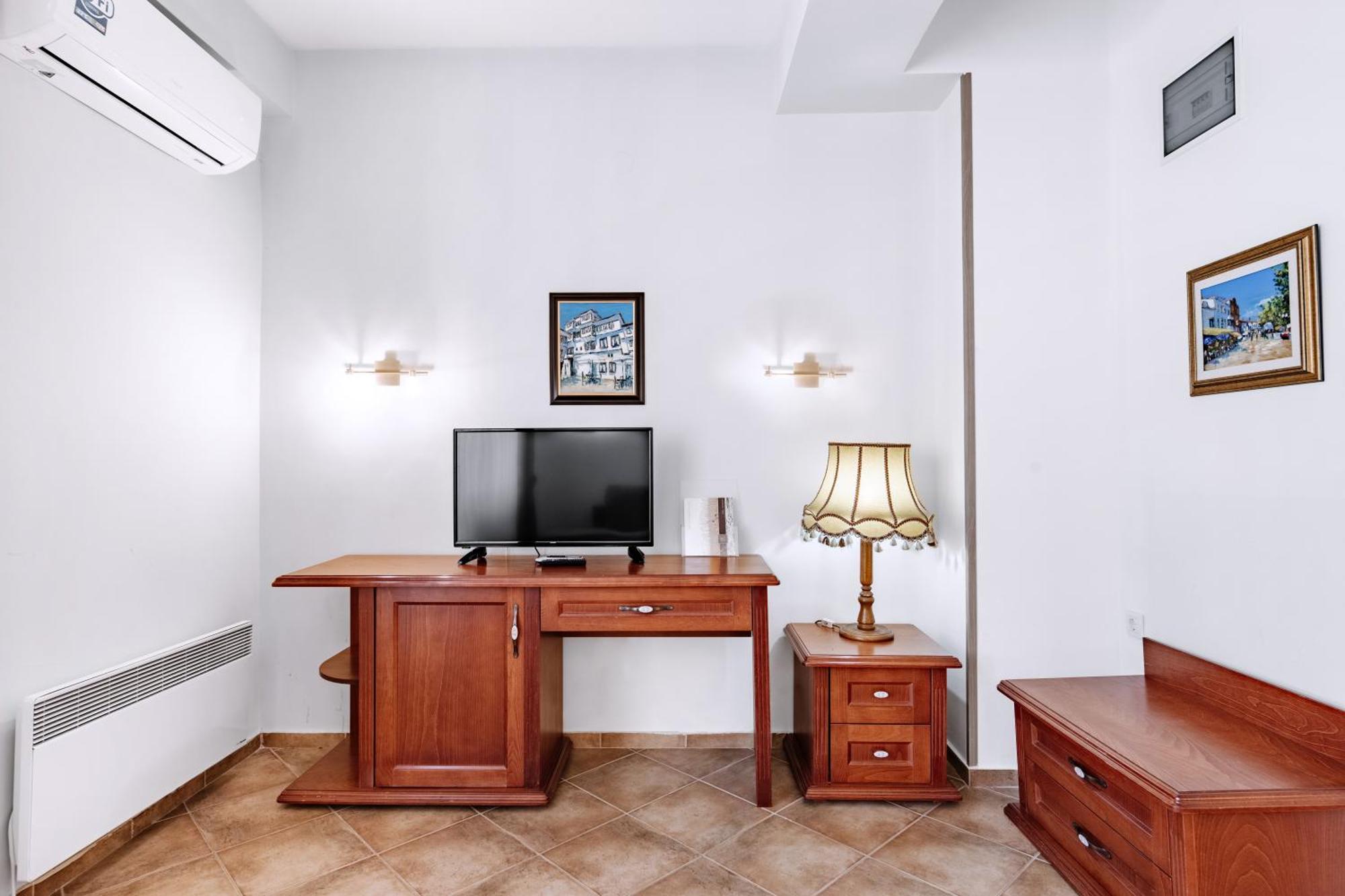 אוהריד Hotel Belvedere מראה חיצוני תמונה