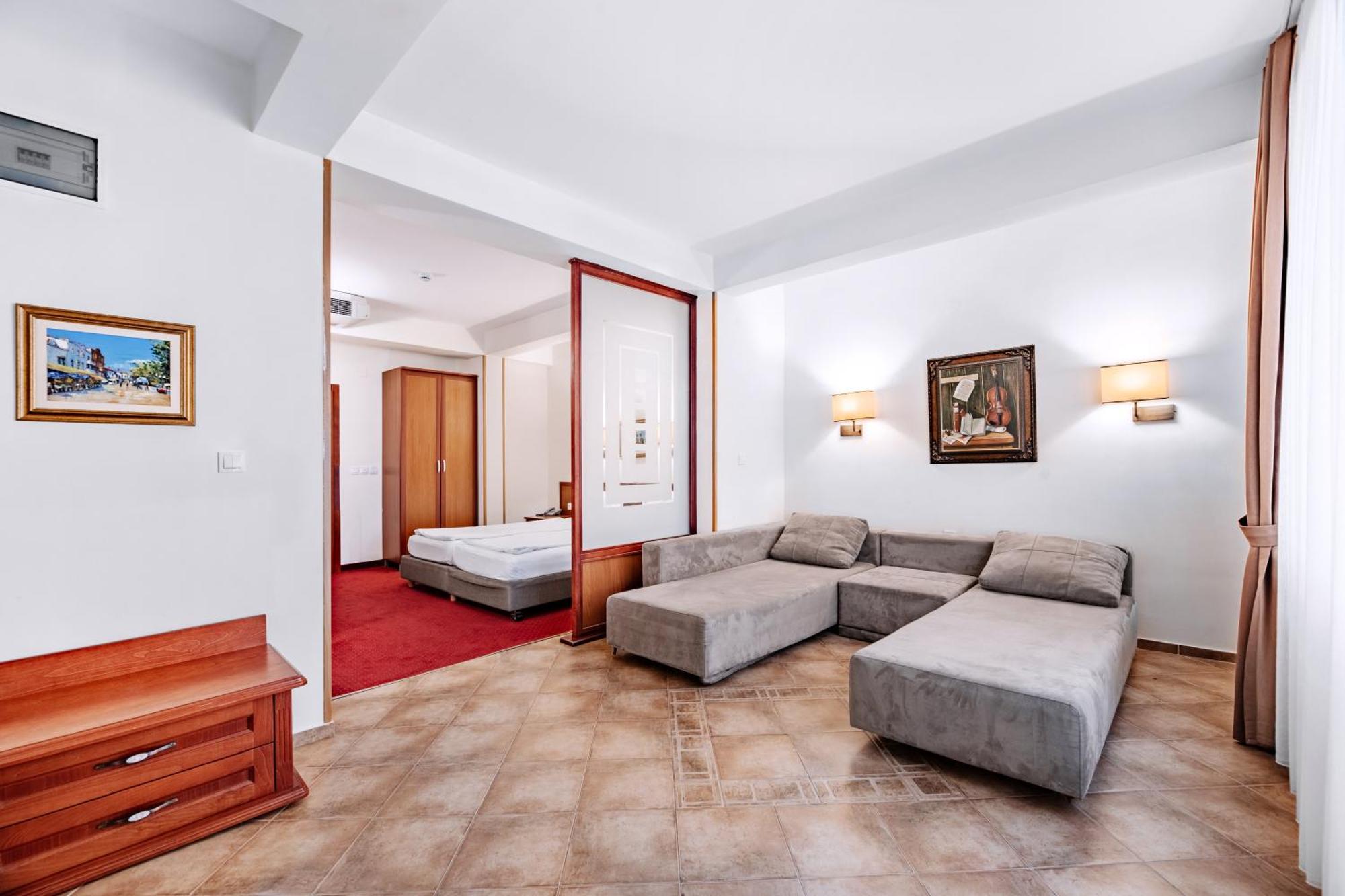 אוהריד Hotel Belvedere מראה חיצוני תמונה