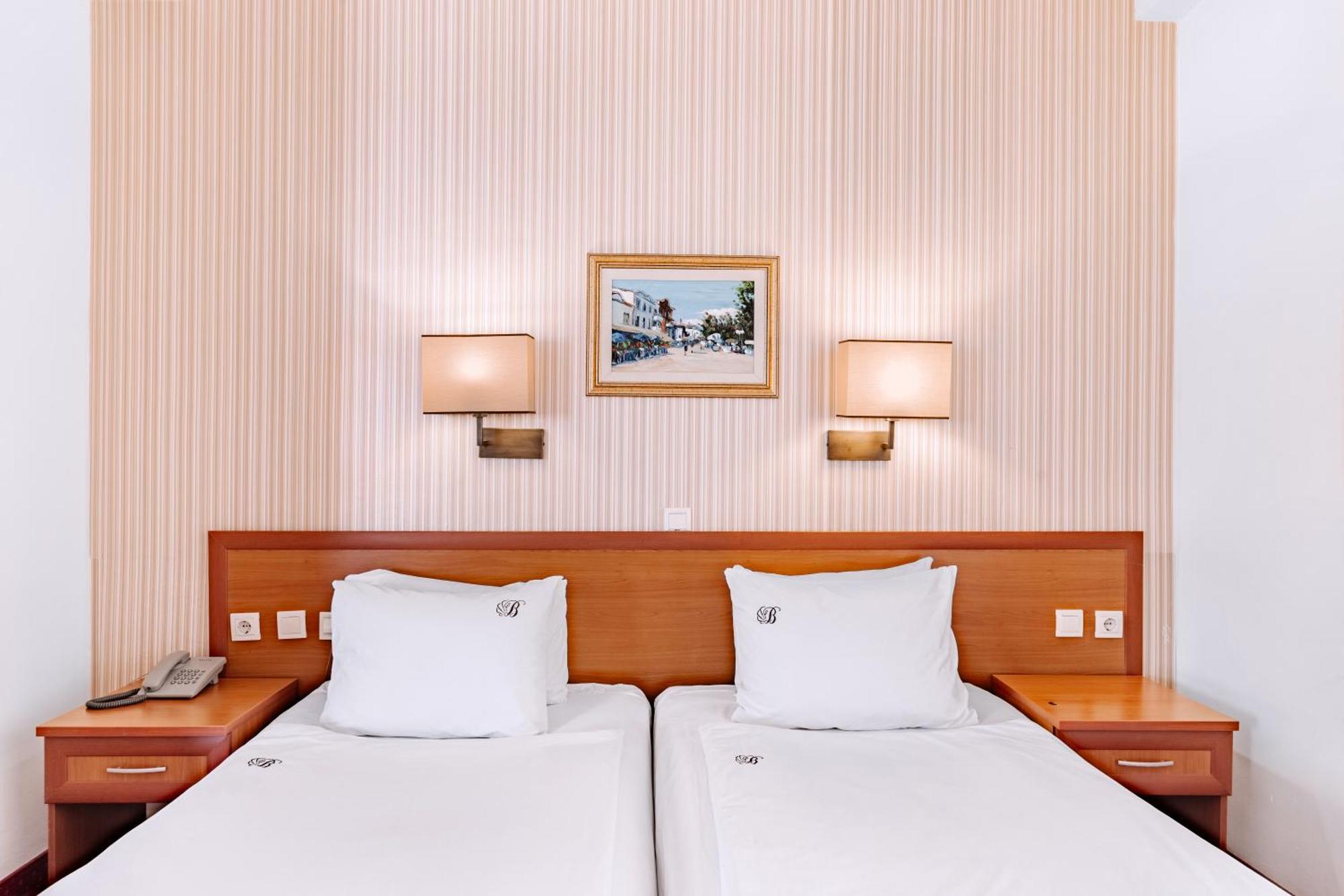 אוהריד Hotel Belvedere מראה חיצוני תמונה