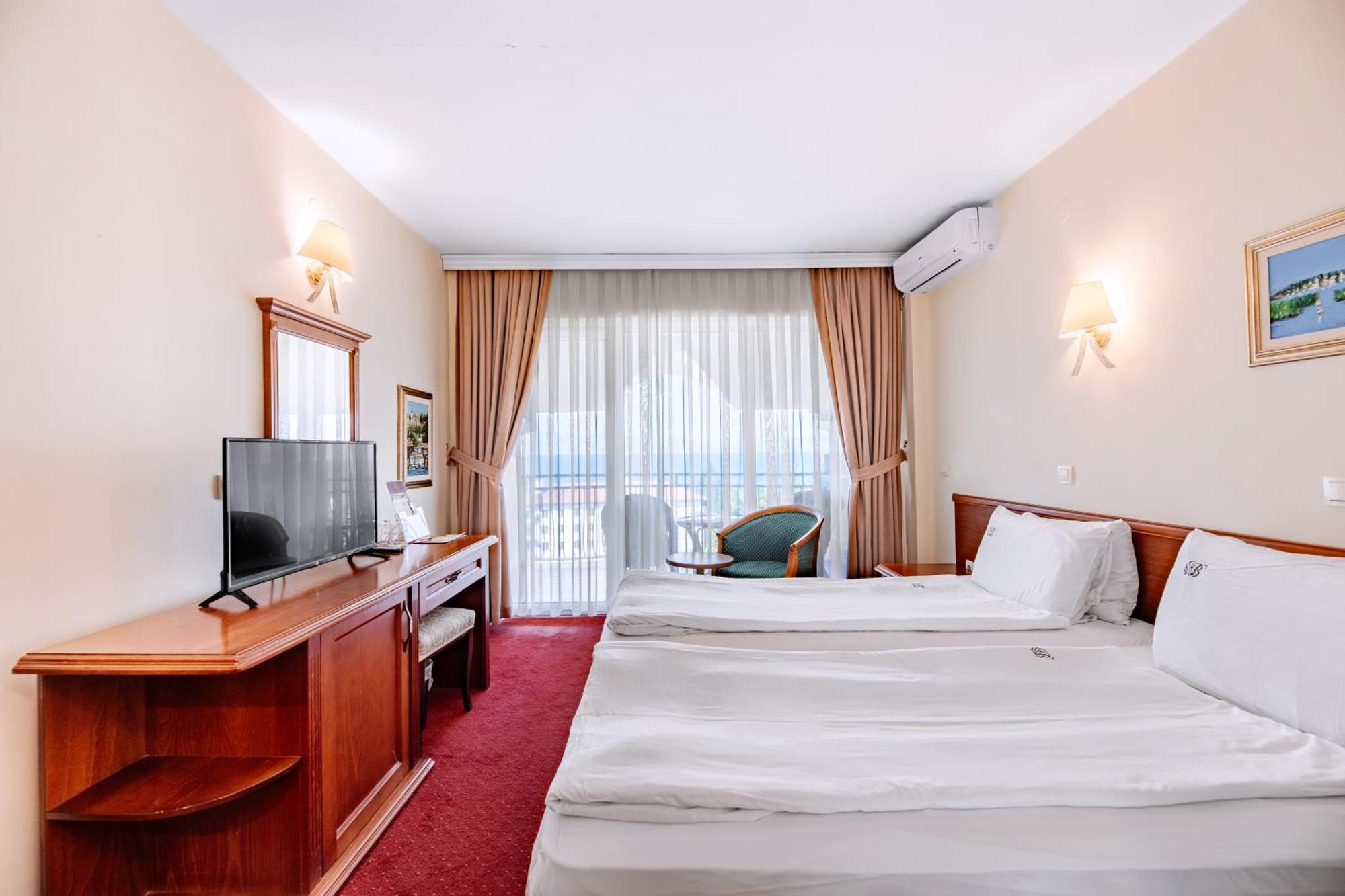 אוהריד Hotel Belvedere מראה חיצוני תמונה