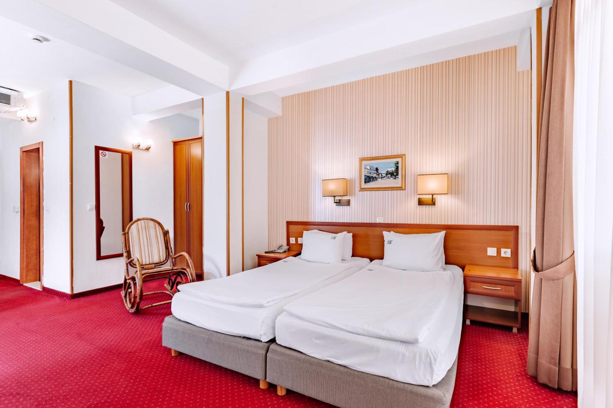 אוהריד Hotel Belvedere מראה חיצוני תמונה