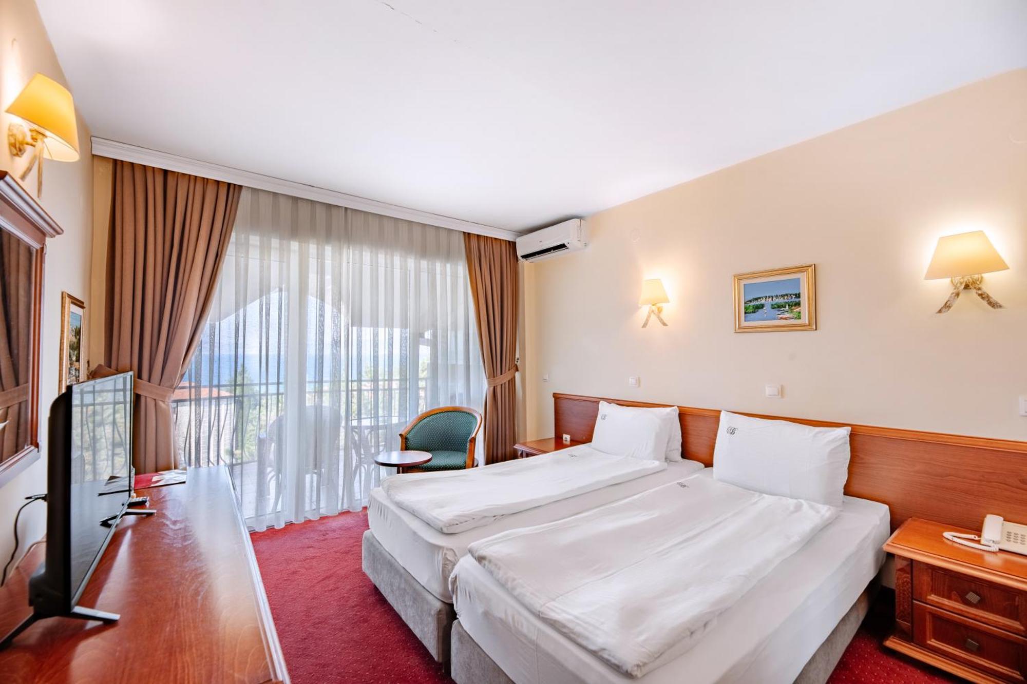 אוהריד Hotel Belvedere מראה חיצוני תמונה